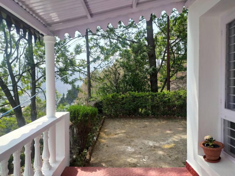 נייניטל Whistling Thrush Cottage, Bhimtal מראה חיצוני תמונה