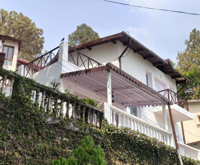 נייניטל Whistling Thrush Cottage, Bhimtal מראה חיצוני תמונה